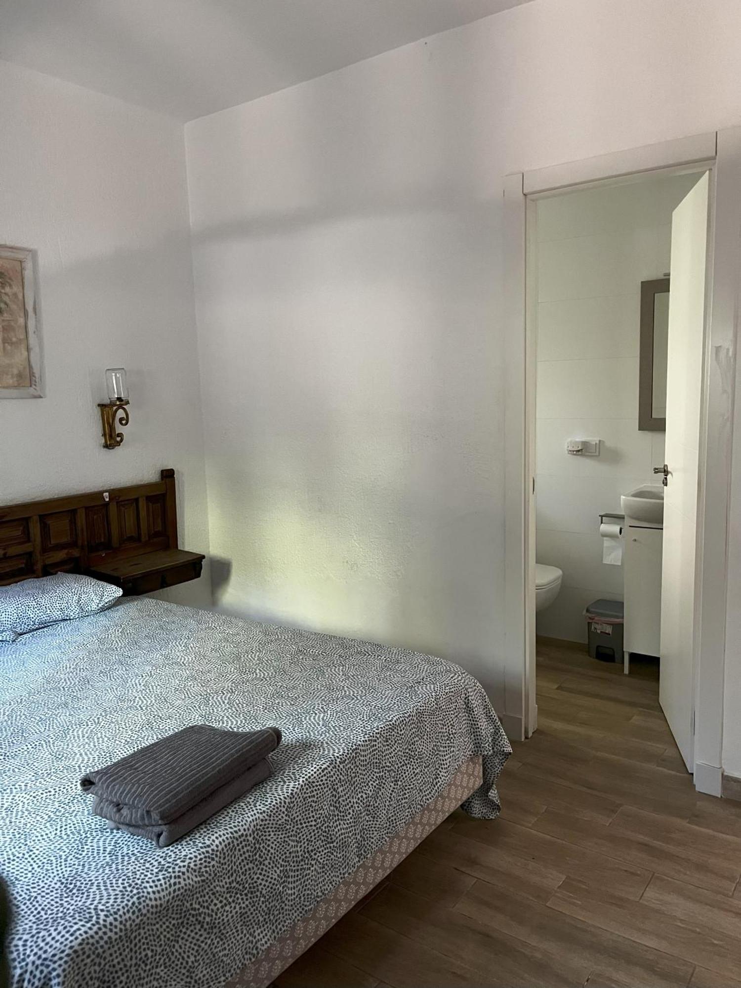 La "Casita" De La Sierra Guest House กัวดาร์รามา ภายนอก รูปภาพ